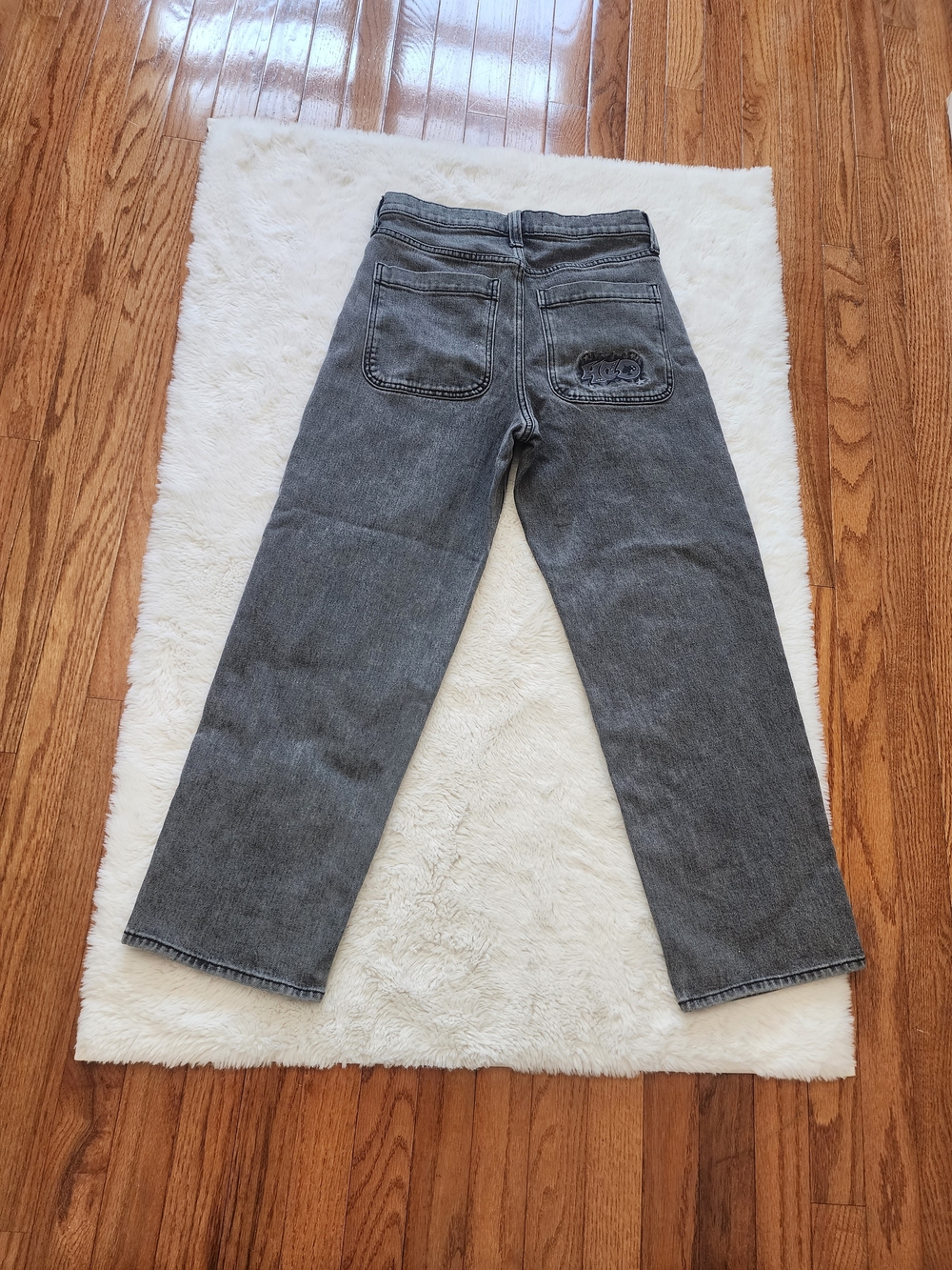 Hollister Men's Straight Leg Jeans in Washed Gray - Picture 2 of 10